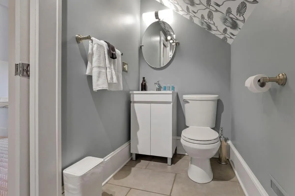 Vila The Mohawk Masterpiece Columbus USA